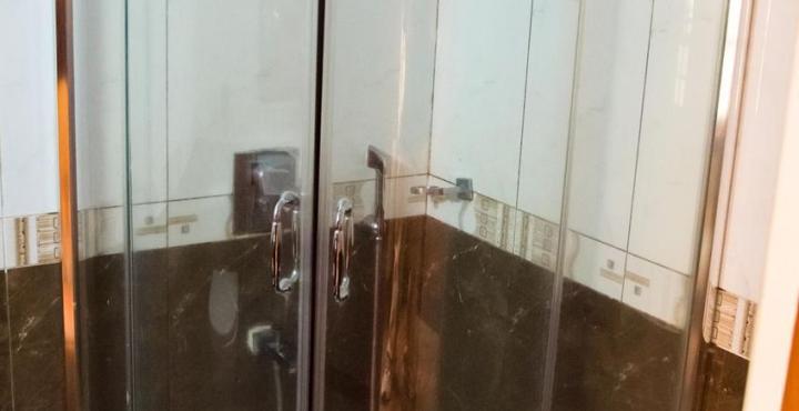 The Shelton Grand Hotel Bengaluru Zewnętrze zdjęcie