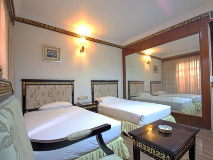 The Shelton Grand Hotel Bengaluru Zewnętrze zdjęcie