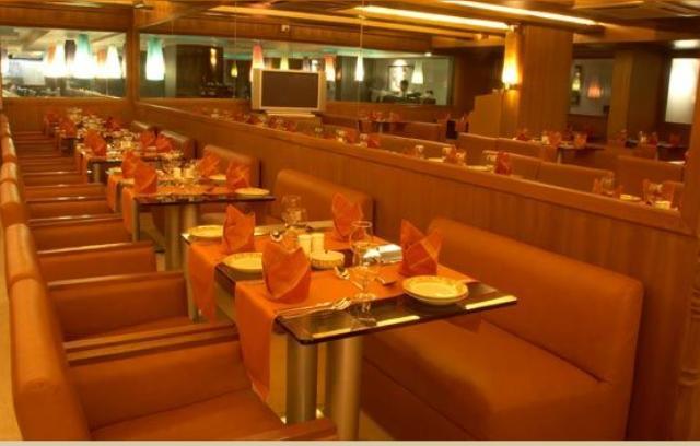 The Shelton Grand Hotel Bengaluru Zewnętrze zdjęcie